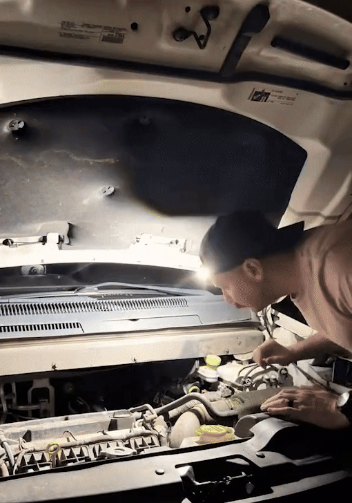 Lanternă LED frontală profesională